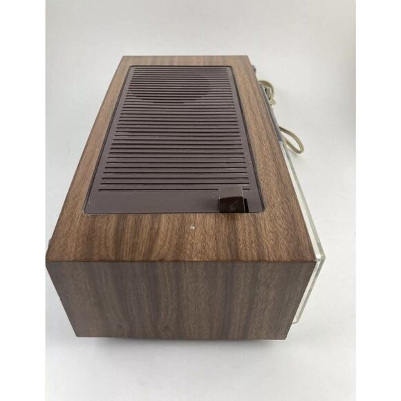 Vintage General Electric Alarm Clock Radio C-555A Retro Wood Mid Mod NOT WORKING - Picture 10 of 11